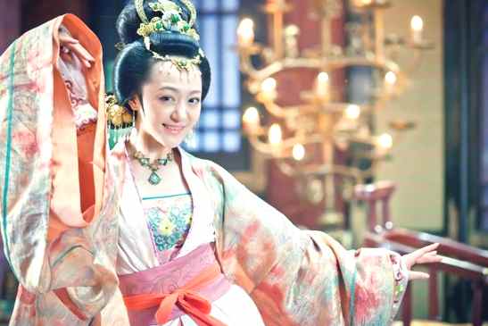 Lý Văn Văn vào vai Fu Rong - Cô công chúa không có thực quyền